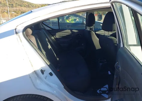 2019 Nissan Versa 1.6 S+ z USA, uszkodzony, nr VIN 3N1CN7APXKL824910